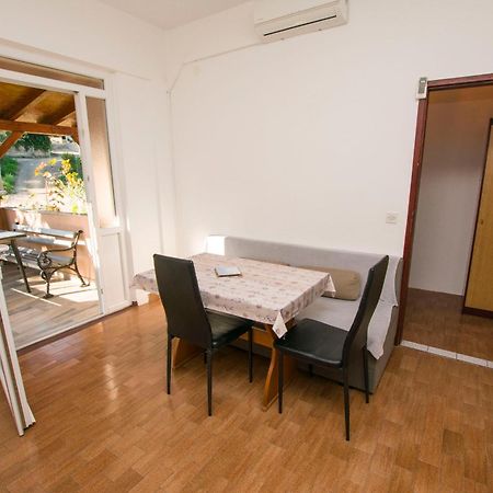 Apartment Marin Tkon Exteriér fotografie